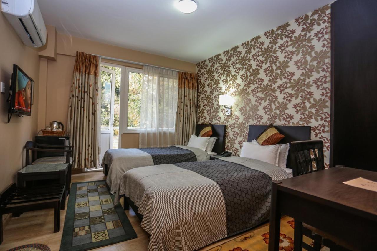 Nirvana Home Катманду Экстерьер фото